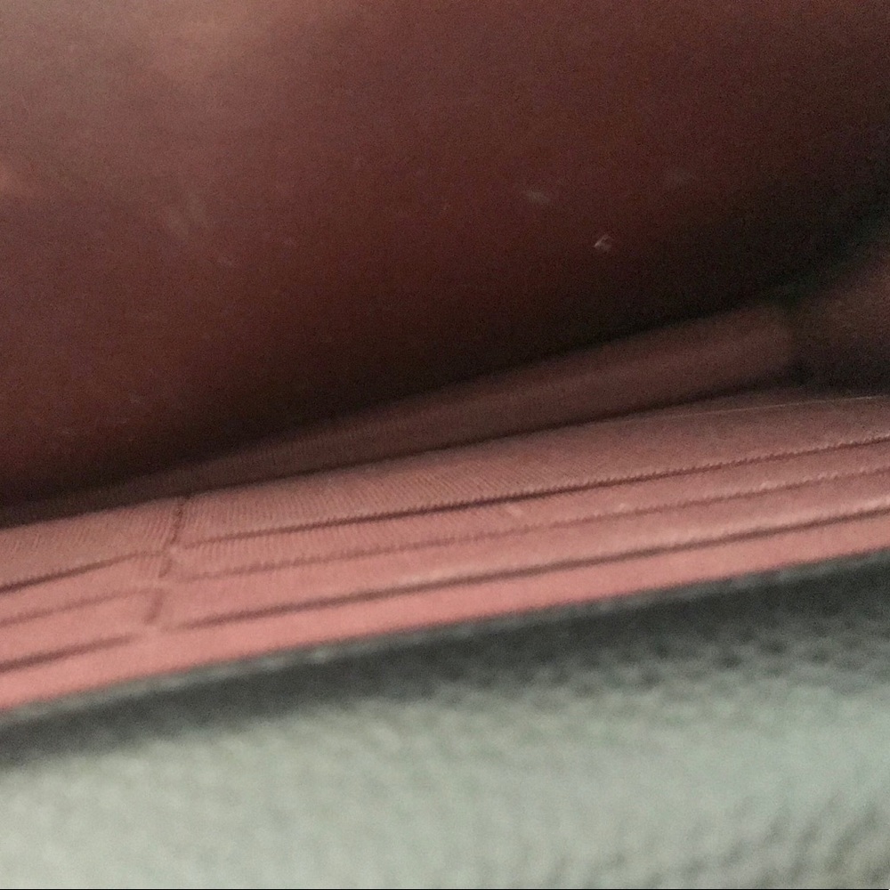 Authentic CHANEL Classic Wallet on Chain (WOC) - Picture 8 of 16